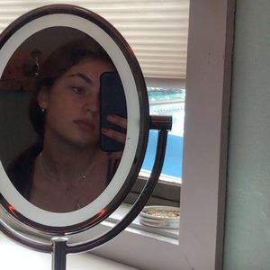 Meet your Posher, Savannah